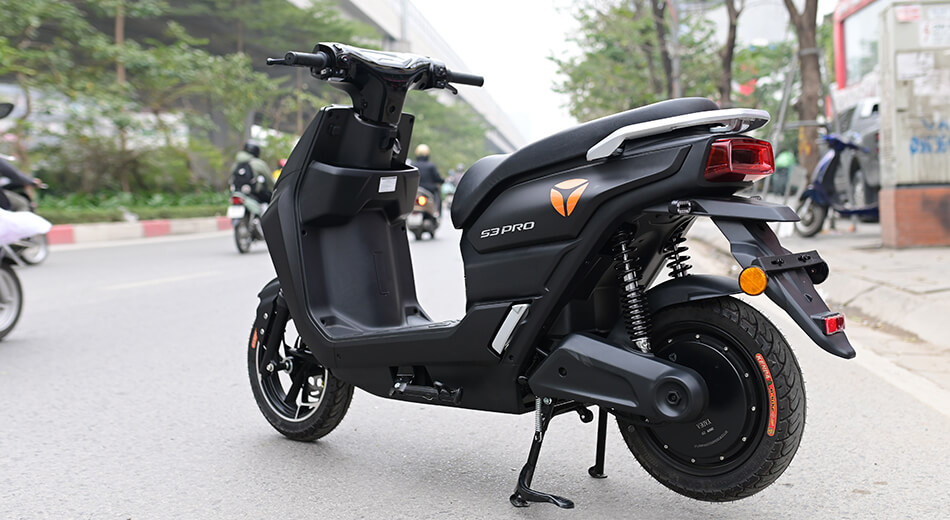 XE MÁY ĐIỆN YADEA S3 PRO 2 yadea s3 pro den nham sau