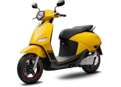 Xe may dien VinFast Vento mau vang yen den