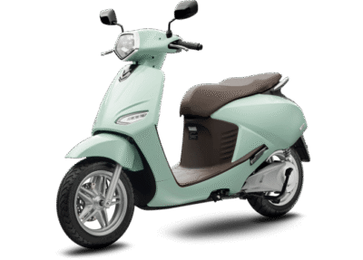 Xe may dien VinFast Vento mau xanh ngoc yen nau