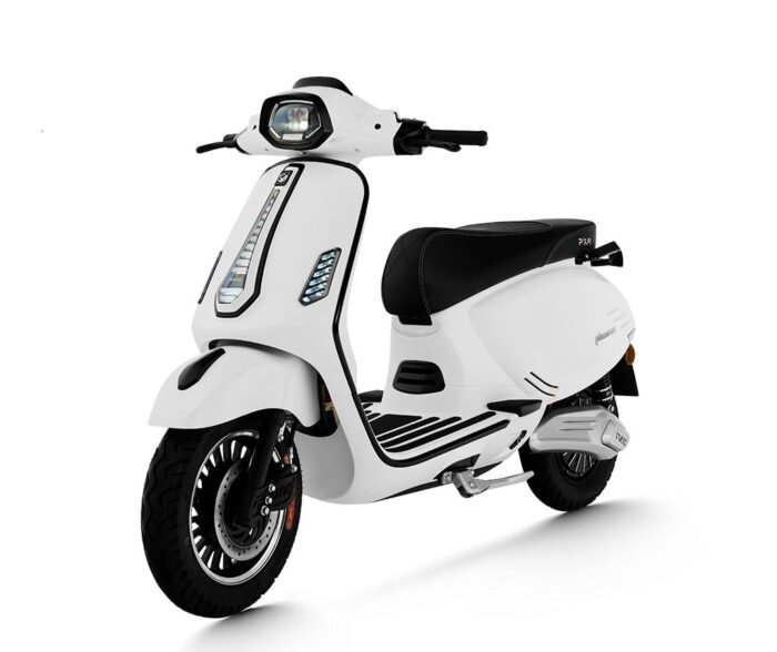 xe may dien pixar 946 plus mau trang den 2