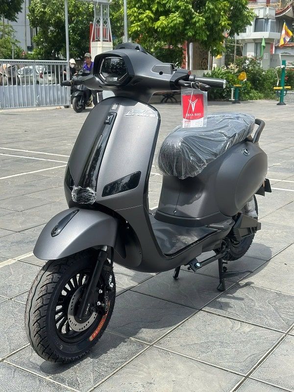 Xe Máy Điện Yaka Lavia GX 2026 Màu Xám Sần